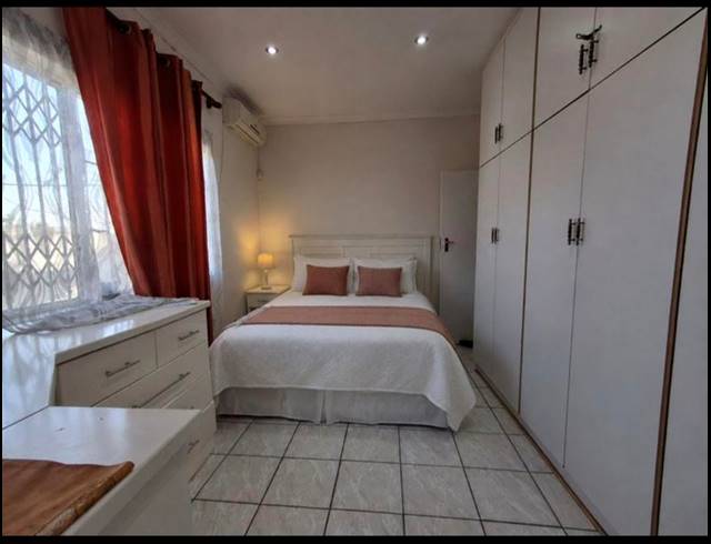3 BEDROOM PROPERTY TO RENT IN MEREBANK